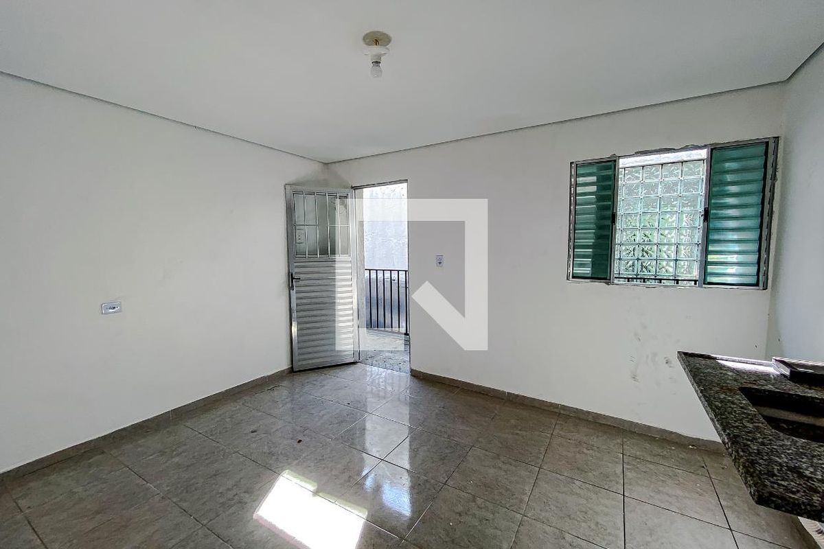 Casa, 1 quarto, 28 m² - Foto 1