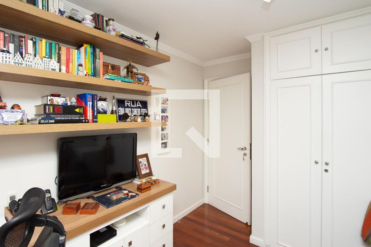 Apartamento, 4 quartos, 200 m² - Foto 14