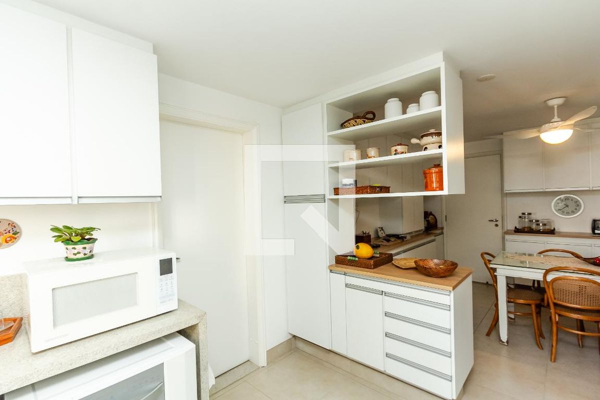 Apartamento, 4 quartos, 200 m² - Foto 46