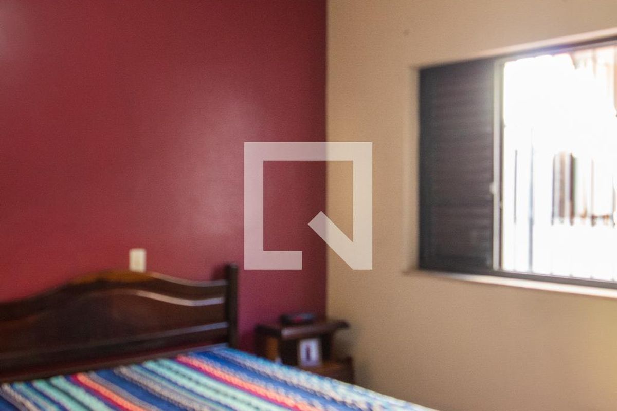 Casa à Venda - Jardim Flamboyant, 4 Quartos,  169 m2 em , Campinas - sp | SoloBR