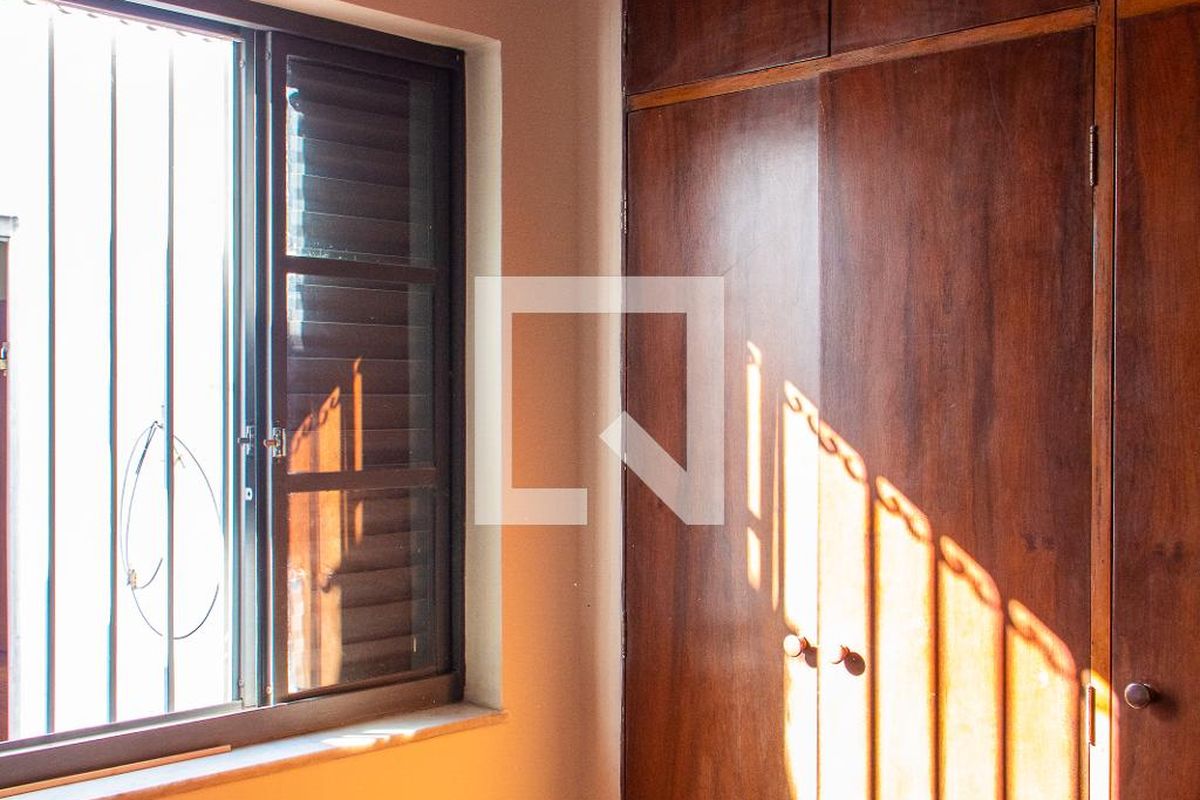 Casa à Venda - Jardim Flamboyant, 4 Quartos,  169 m2 em , Campinas - sp | SoloBR