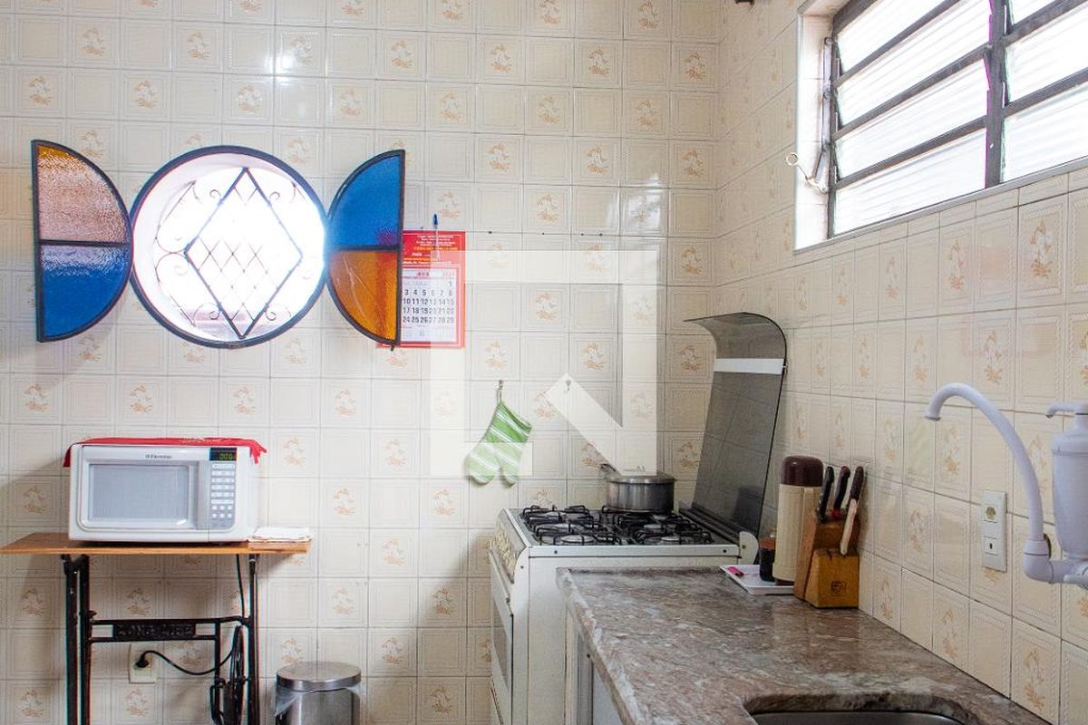 Casa à Venda - Jardim Flamboyant, 4 Quartos,  169 m2 em , Campinas - sp | SoloBR