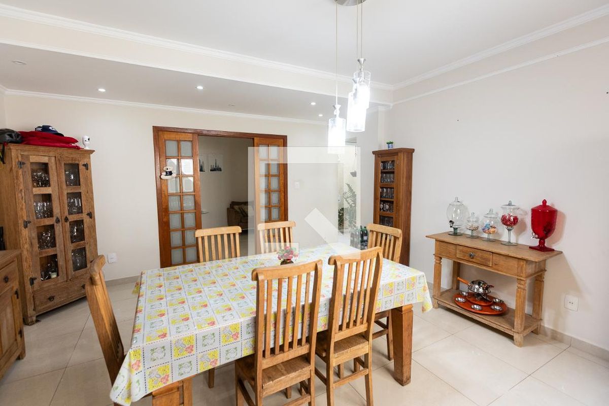 Casa à Venda - Jardim Flamboyant, 2 Quartos,  270 m2 em , Campinas - sp | SoloBR