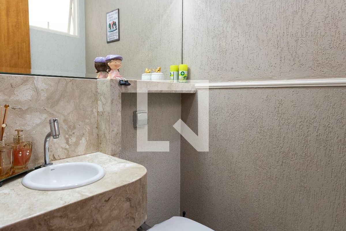 Casa à Venda - Jardim Flamboyant, 2 Quartos,  270 m2 em , Campinas - sp | SoloBR