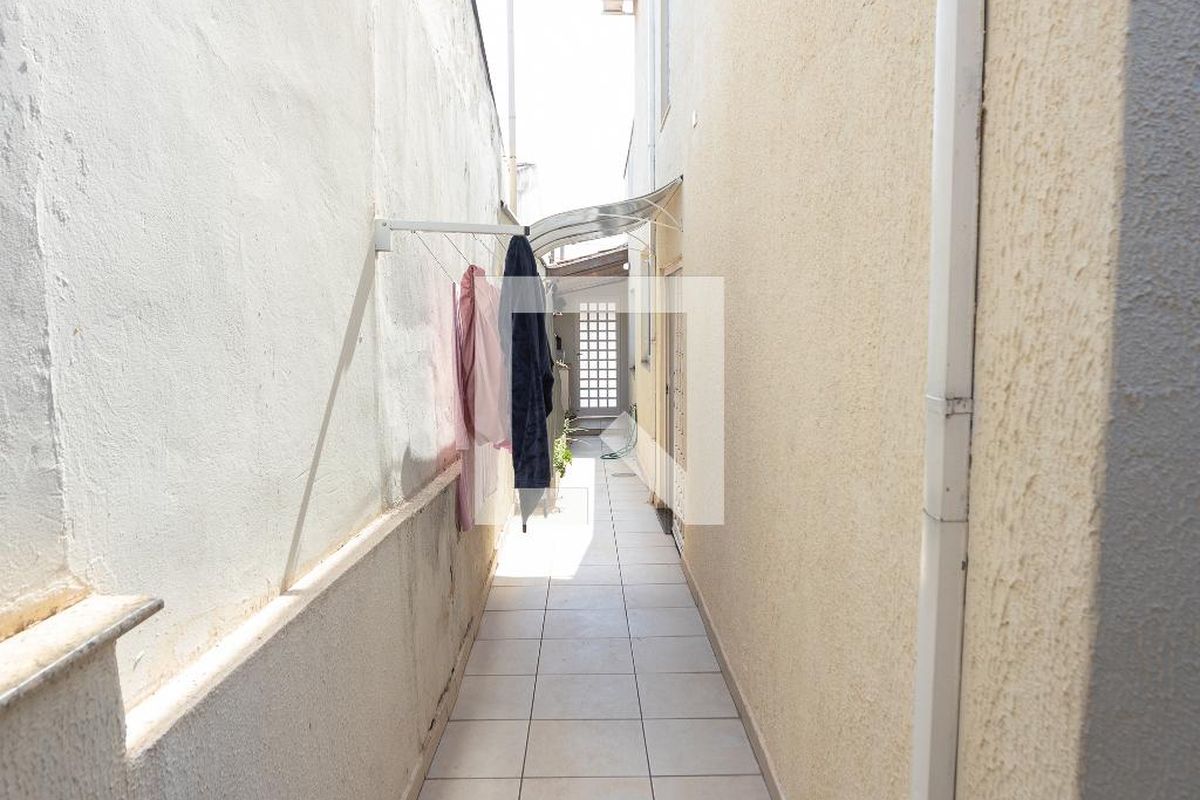 Casa à Venda - Jardim Flamboyant, 2 Quartos,  270 m2 em , Campinas - sp | SoloBR