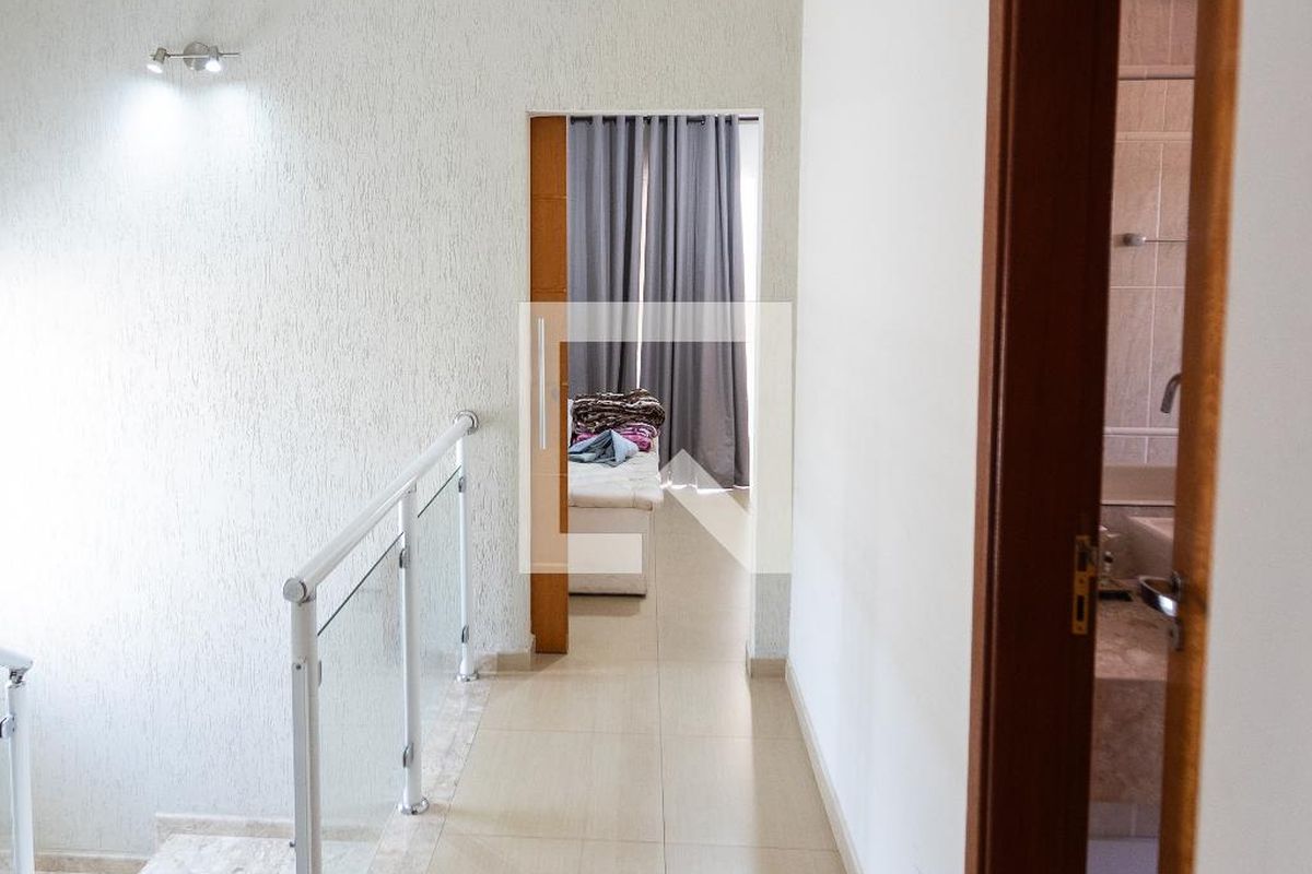 Casa à Venda - Jardim Flamboyant, 2 Quartos,  270 m2 em , Campinas - sp | SoloBR