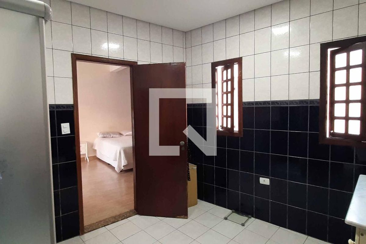 Casa, 4 quartos, 253 m² - Foto 23