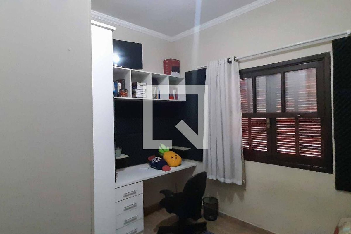 Casa, 4 quartos, 253 m² - Foto 30