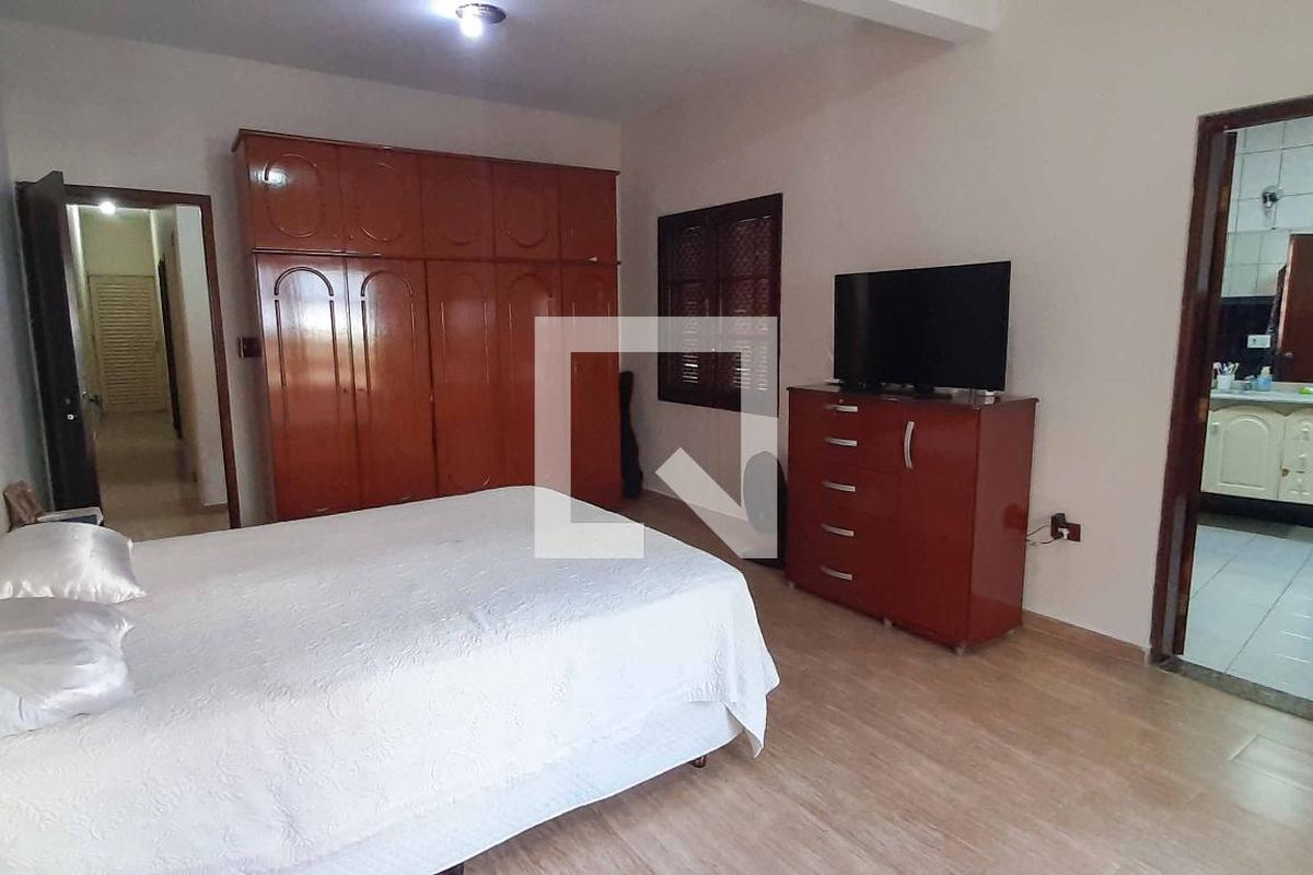 Casa, 4 quartos, 253 m² - Foto 11