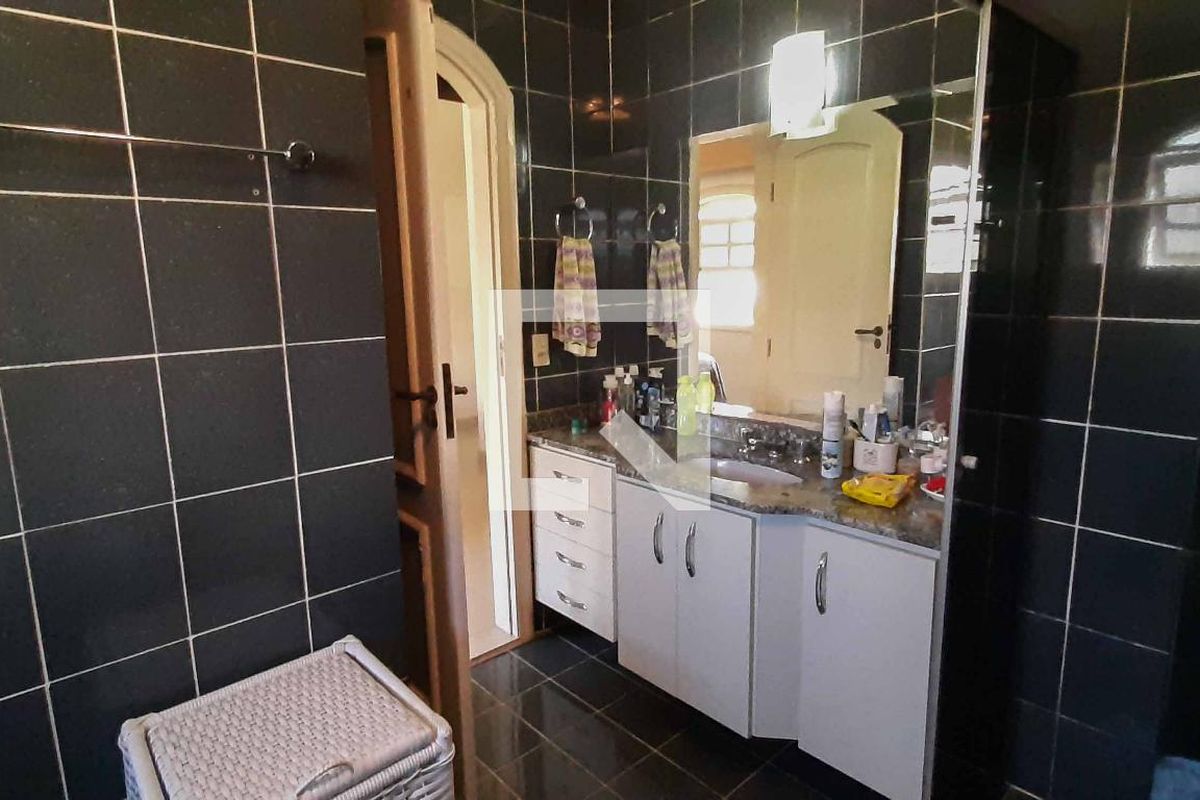 Casa, 4 quartos, 284 m² - Foto 76