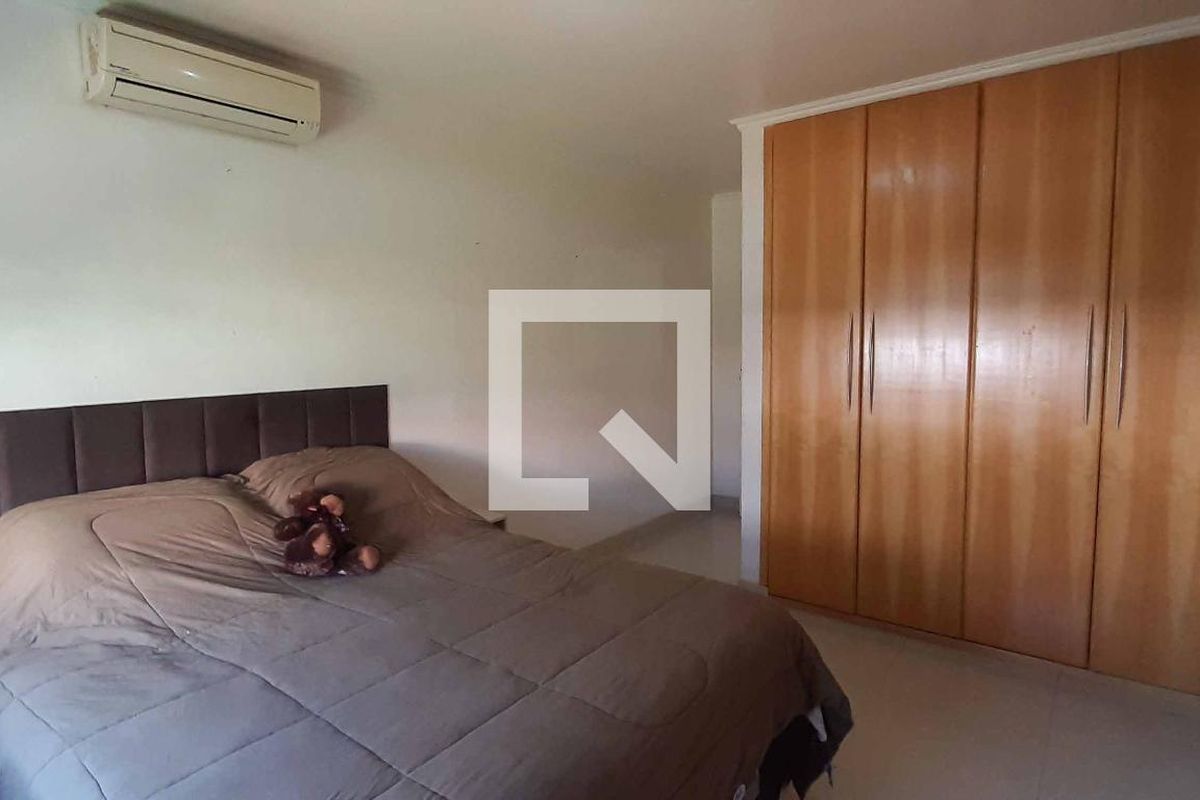 Casa, 4 quartos, 284 m² - Foto 60