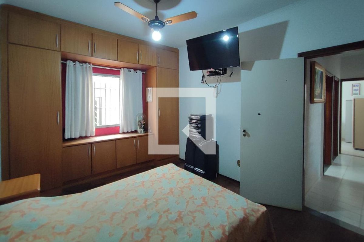 Casa à Venda - Jardim do Lago, 5 Quartos,  280 m2 em , Campinas - sp | SoloBR