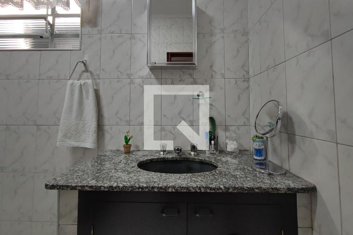 Casa à Venda - Jardim do Lago, 5 Quartos,  280 m2 em , Campinas - sp | SoloBR