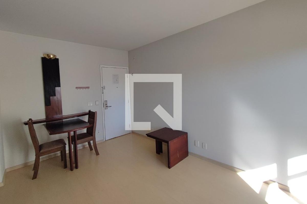 Apartamento à Venda - Cambuí, 1 Quarto,  57 m2 em , Campinas - sp | SoloBR