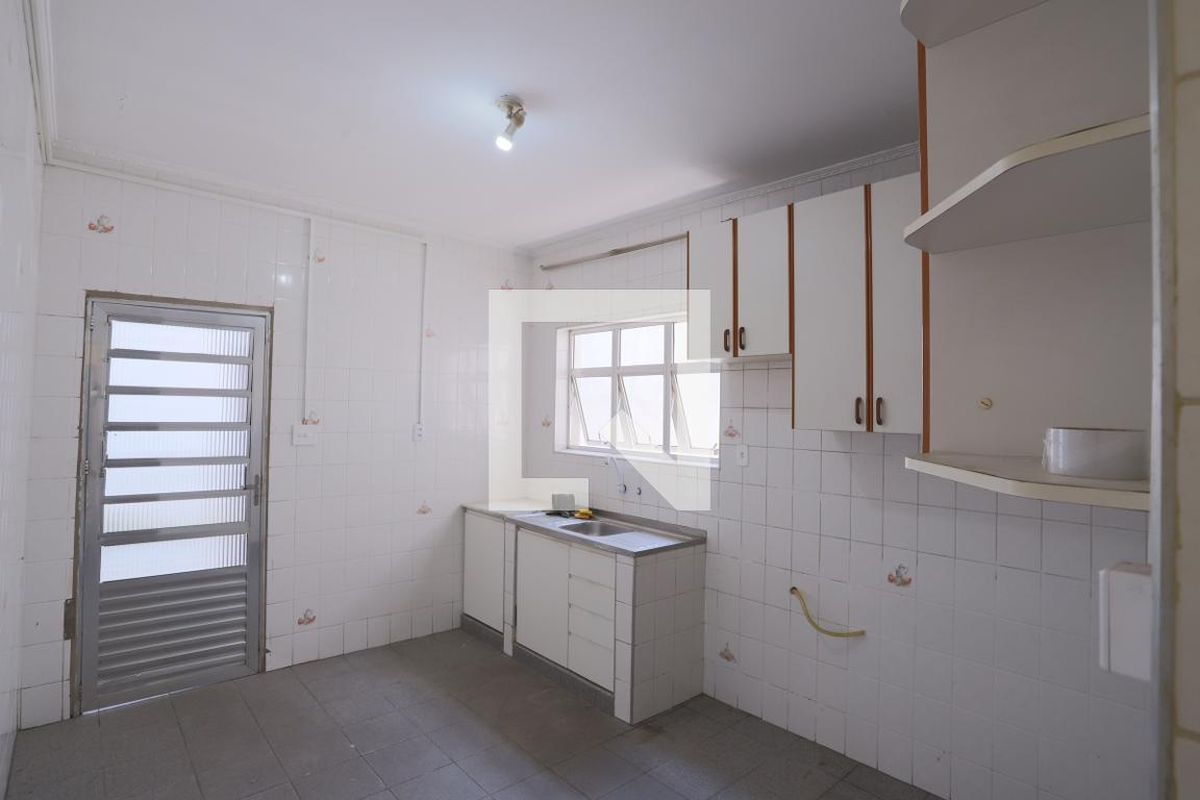 Casa, 2 quartos, 220 m² - Foto 40
