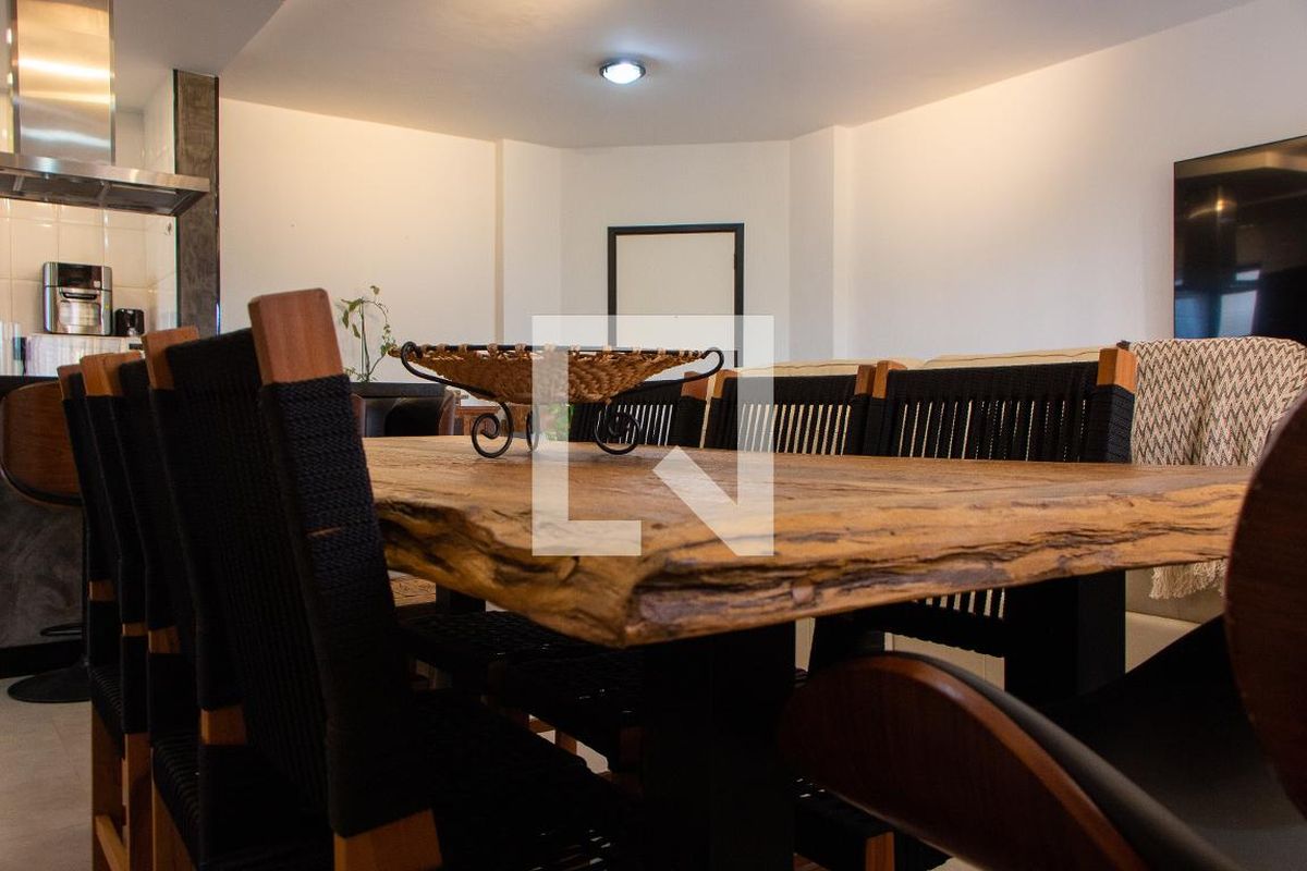 Apartamento à Venda - Mansões Santo Antônio, 1 Quarto,  70 m2 em , Campinas - sp | SoloBR
