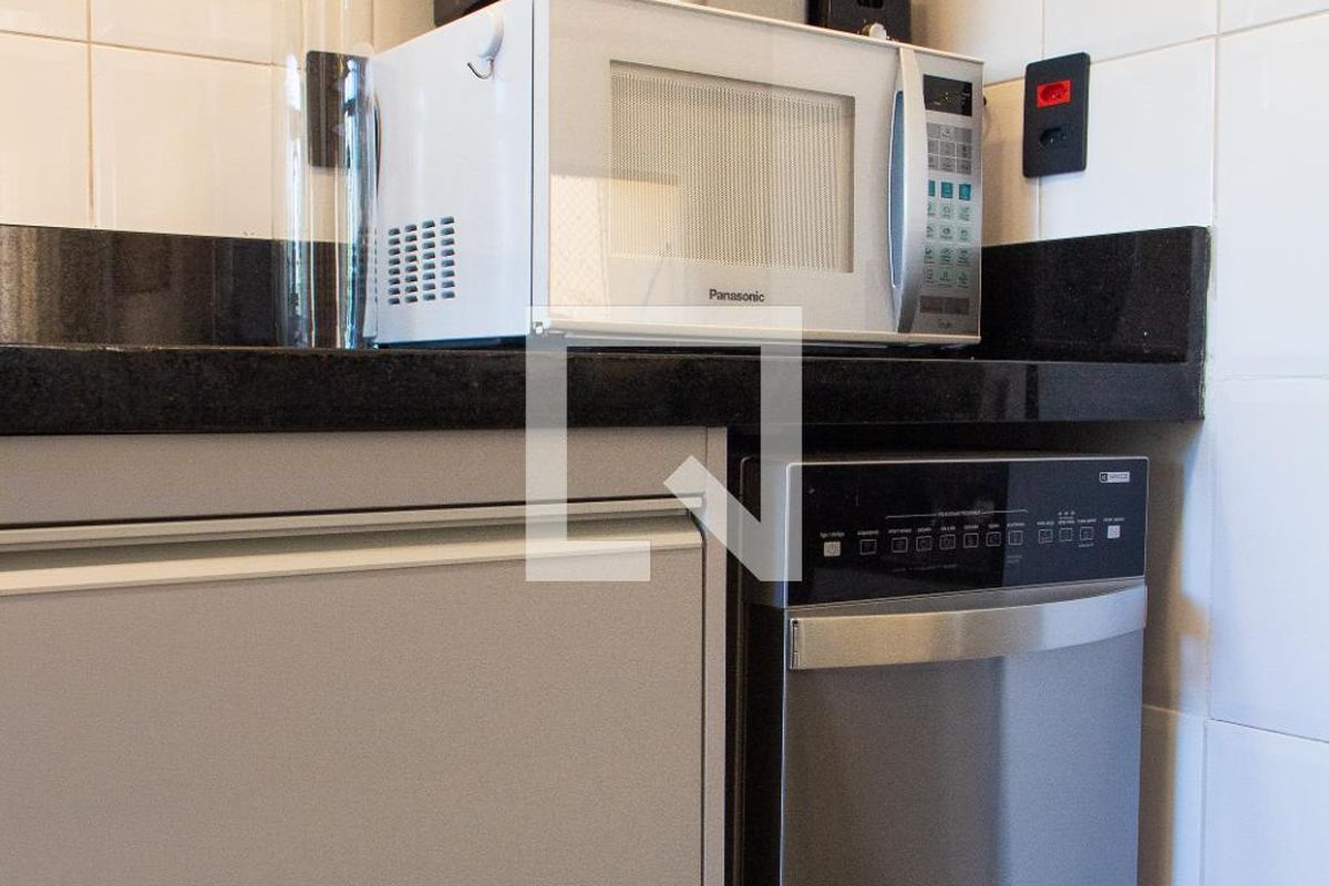 Apartamento à Venda - Mansões Santo Antônio, 1 Quarto,  70 m2 em , Campinas - sp | SoloBR