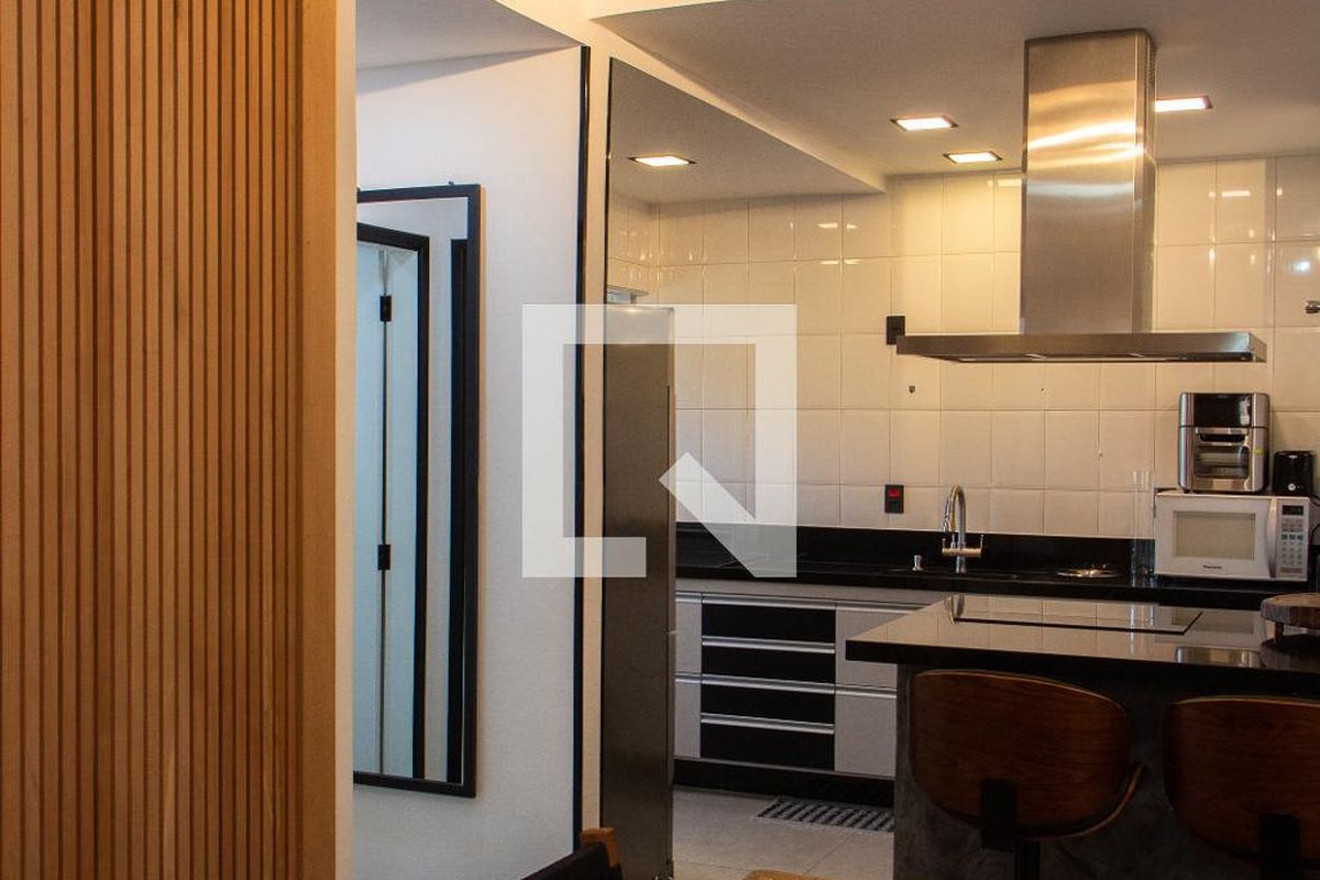 Apartamento à Venda - Mansões Santo Antônio, 1 Quarto,  70 m2 em , Campinas - sp | SoloBR
