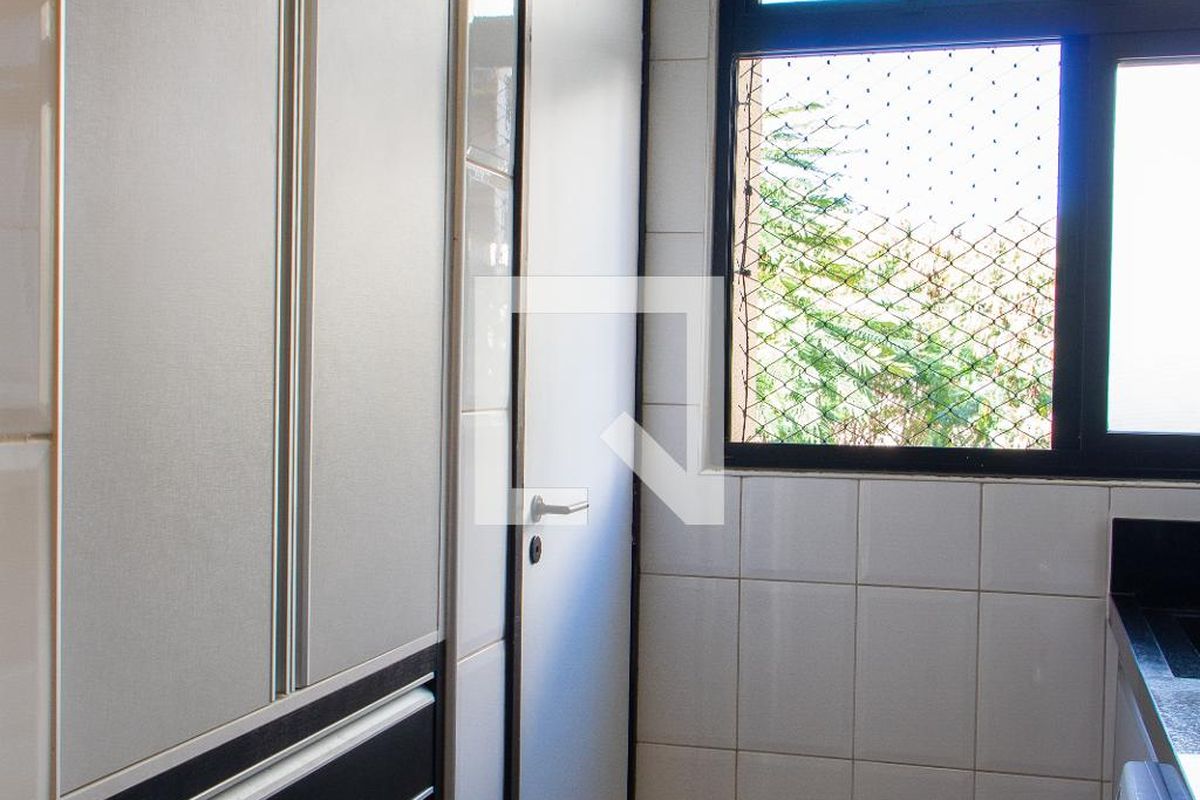 Apartamento à Venda - Mansões Santo Antônio, 1 Quarto,  70 m2 em , Campinas - sp | SoloBR
