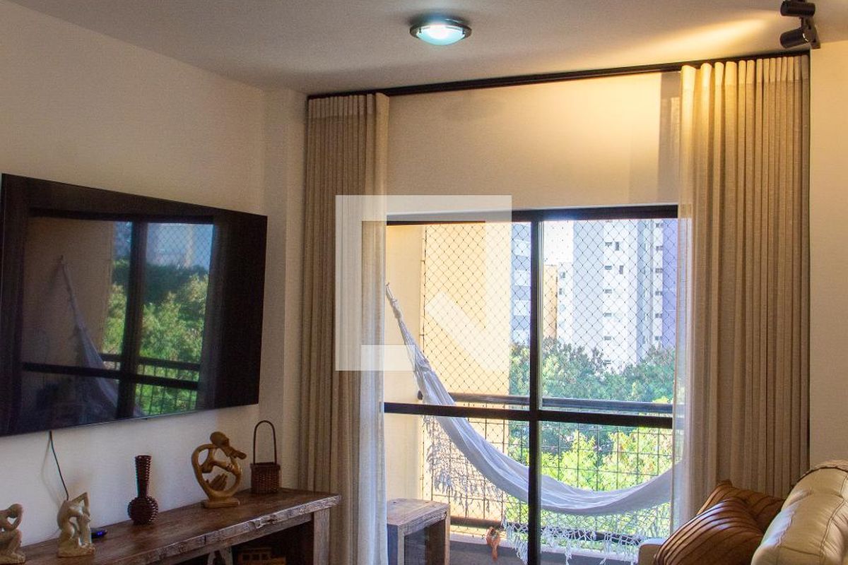 Apartamento à Venda - Mansões Santo Antônio, 1 Quarto,  70 m2 em , Campinas - sp | SoloBR