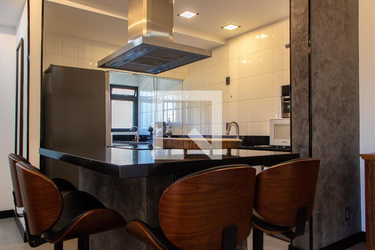 Apartamento à Venda - Mansões Santo Antônio, 1 Quarto,  70 m2 em , Campinas - sp | SoloBR
