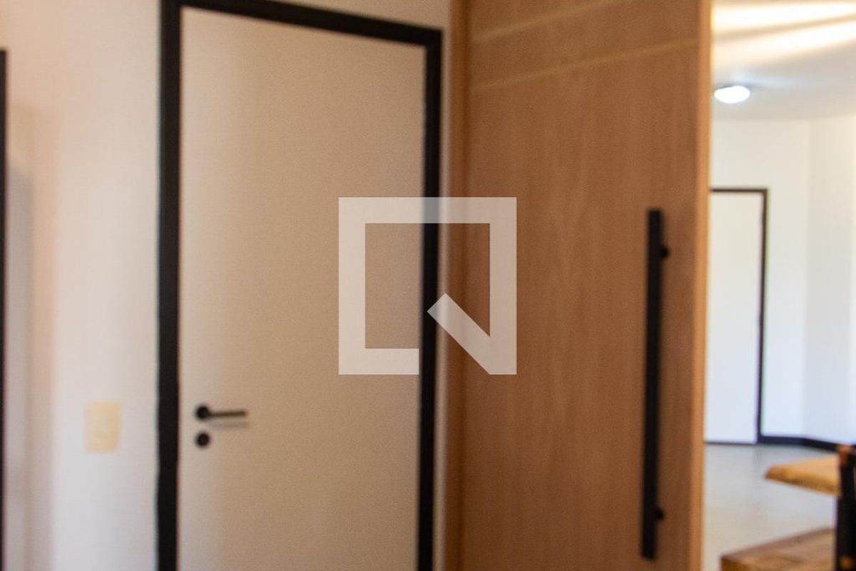 Apartamento à Venda - Mansões Santo Antônio, 1 Quarto,  70 m2 em , Campinas - sp | SoloBR