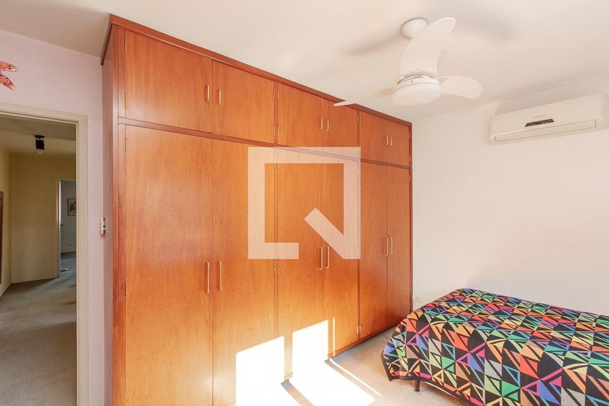 Casa, 4 quartos, 220 m² - Foto 23