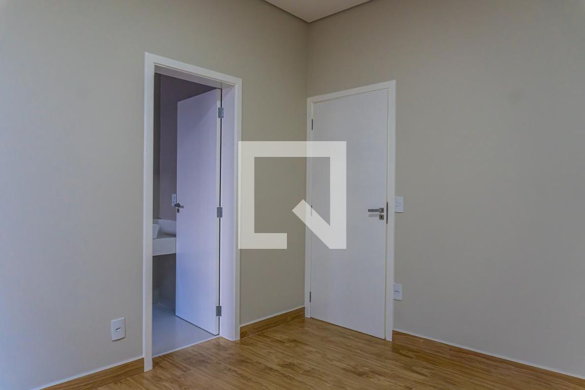 Casa à Venda - Swiss Park, 3 Quartos,  232 m2 em , Campinas - sp | SoloBR
