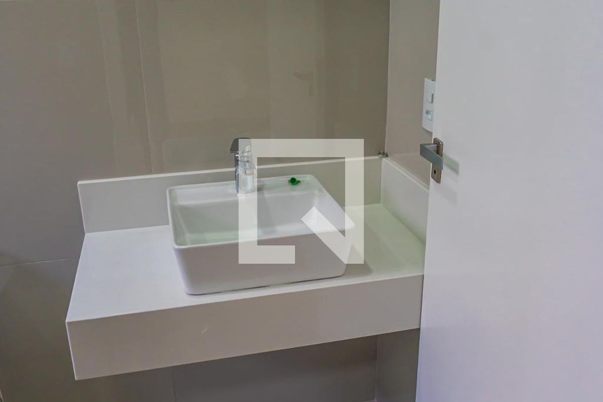 Casa à Venda - Swiss Park, 3 Quartos,  232 m2 em , Campinas - sp | SoloBR