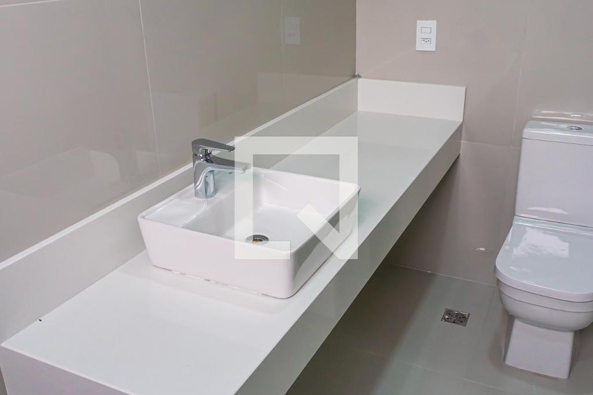 Casa à Venda - Swiss Park, 3 Quartos,  232 m2 em , Campinas - sp | SoloBR