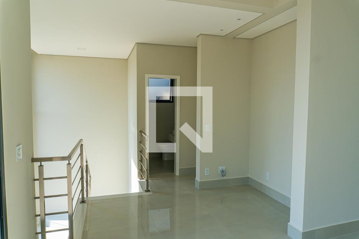 Casa à Venda - Swiss Park, 3 Quartos,  232 m2 em , Campinas - sp | SoloBR