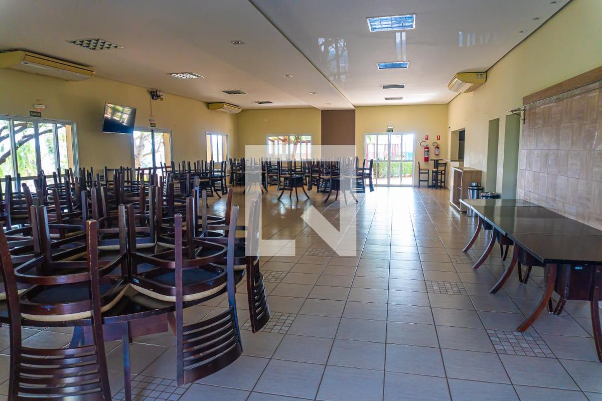 Casa à Venda - Swiss Park, 3 Quartos,  232 m2 em , Campinas - sp | SoloBR