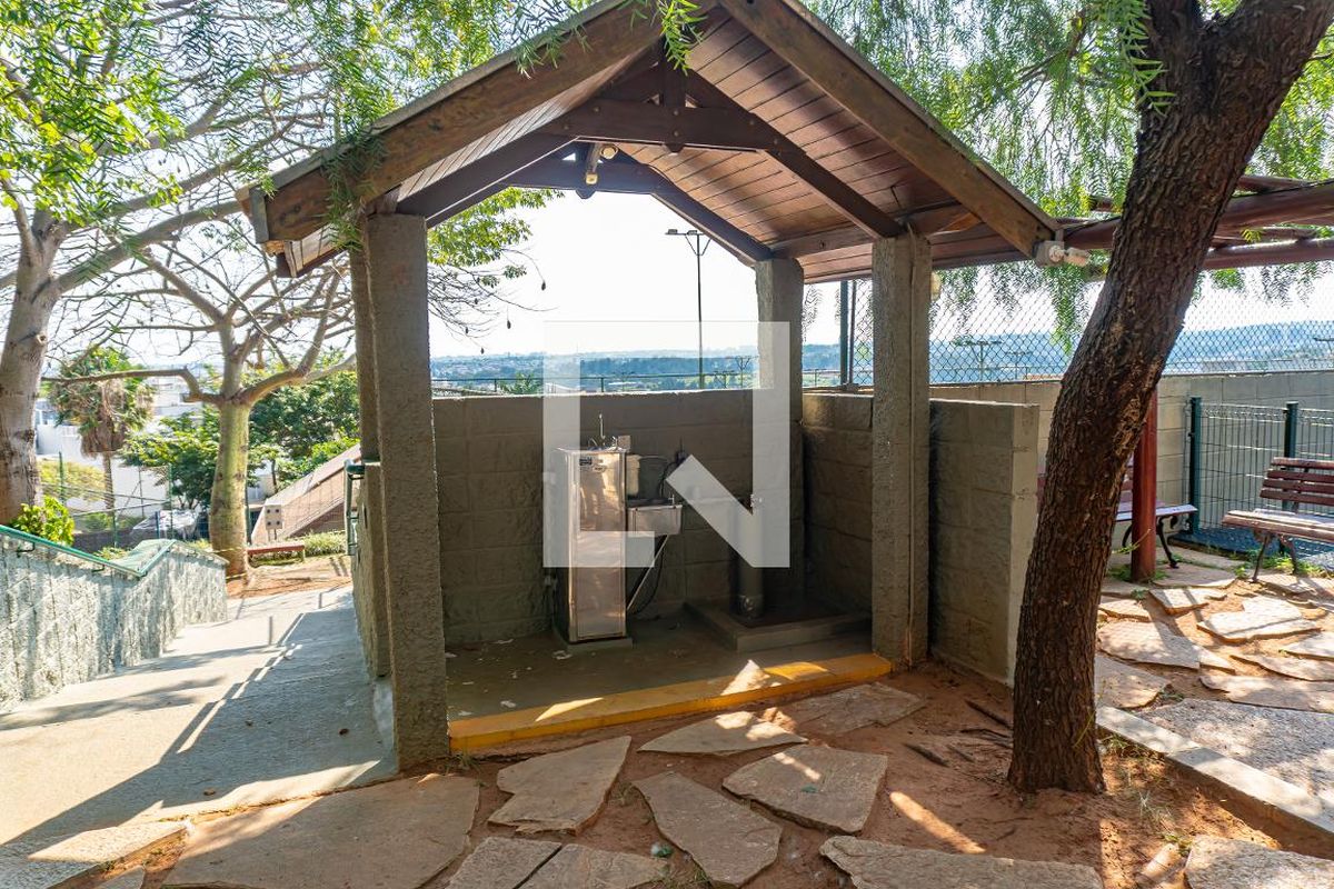 Casa à Venda - Swiss Park, 3 Quartos,  232 m2 em , Campinas - sp | SoloBR