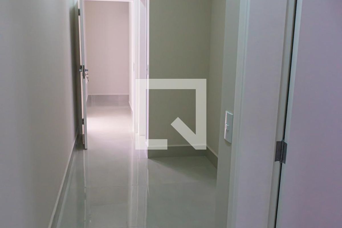 Casa à Venda - Swiss Park, 3 Quartos,  232 m2 em , Campinas - sp | SoloBR