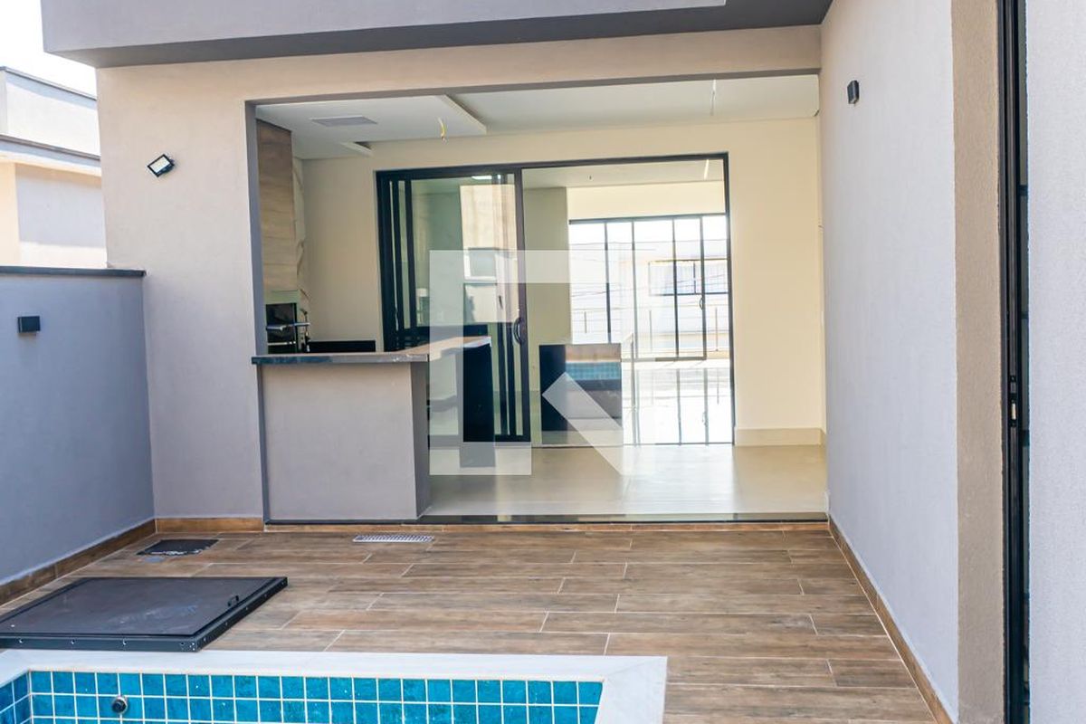 Casa à Venda - Swiss Park, 3 Quartos,  232 m2 em , Campinas - sp | SoloBR