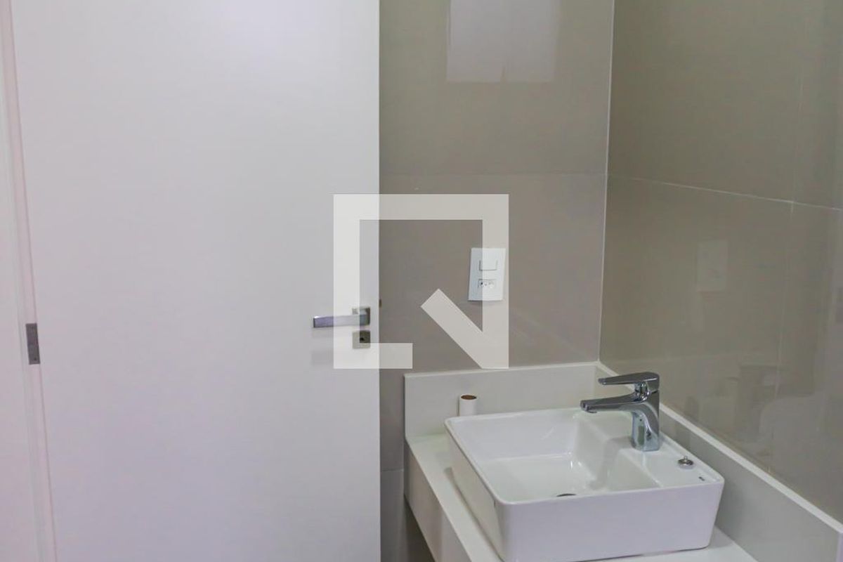 Casa à Venda - Swiss Park, 3 Quartos,  232 m2 em , Campinas - sp | SoloBR