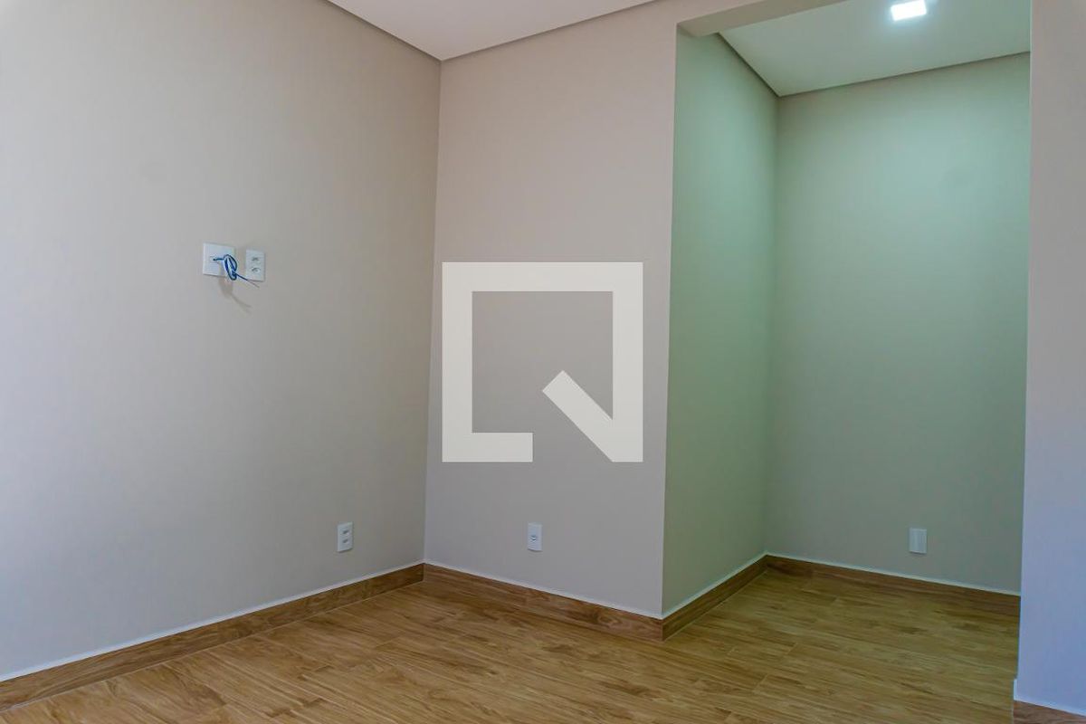 Casa à Venda - Swiss Park, 3 Quartos,  232 m2 em , Campinas - sp | SoloBR