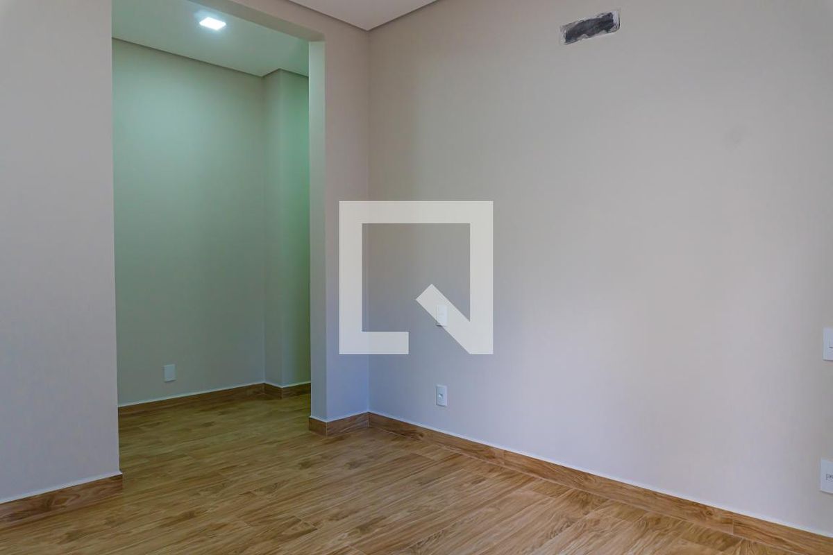 Casa à Venda - Swiss Park, 3 Quartos,  232 m2 em , Campinas - sp | SoloBR