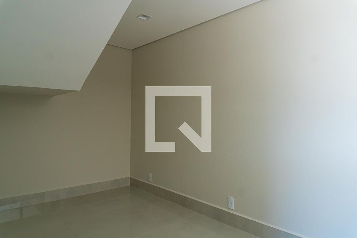 Casa à Venda - Swiss Park, 3 Quartos,  232 m2 em , Campinas - sp | SoloBR
