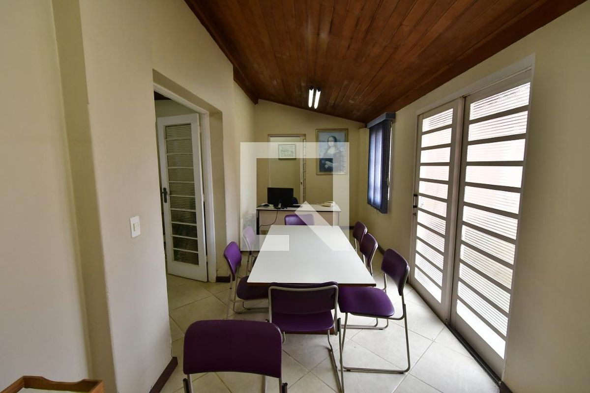 Casa à Venda - Mansões Santo Antônio, 4 Quartos,  345 m2 em , Campinas - sp | SoloBR