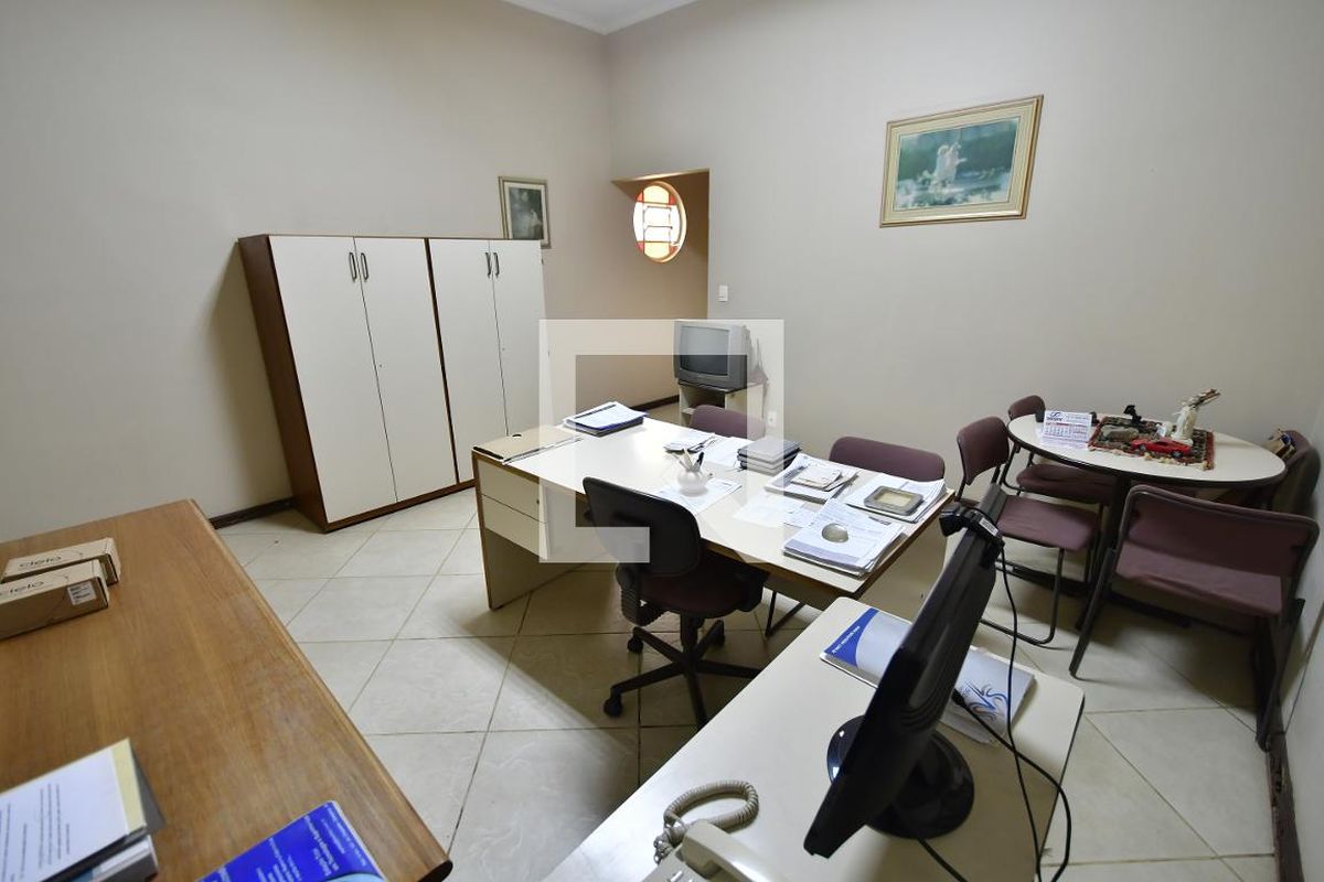 Casa à Venda - Mansões Santo Antônio, 4 Quartos,  345 m2 em , Campinas - sp | SoloBR