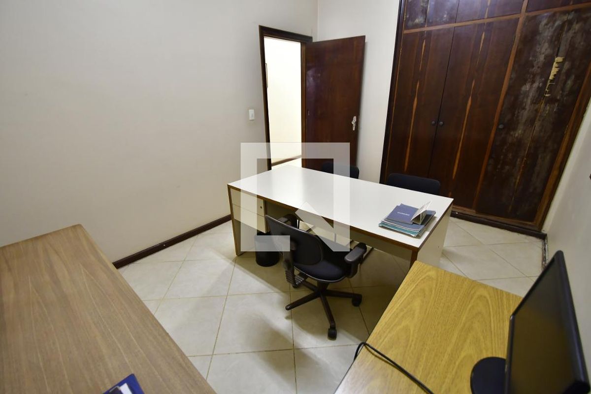Casa à Venda - Mansões Santo Antônio, 4 Quartos,  345 m2 em , Campinas - sp | SoloBR