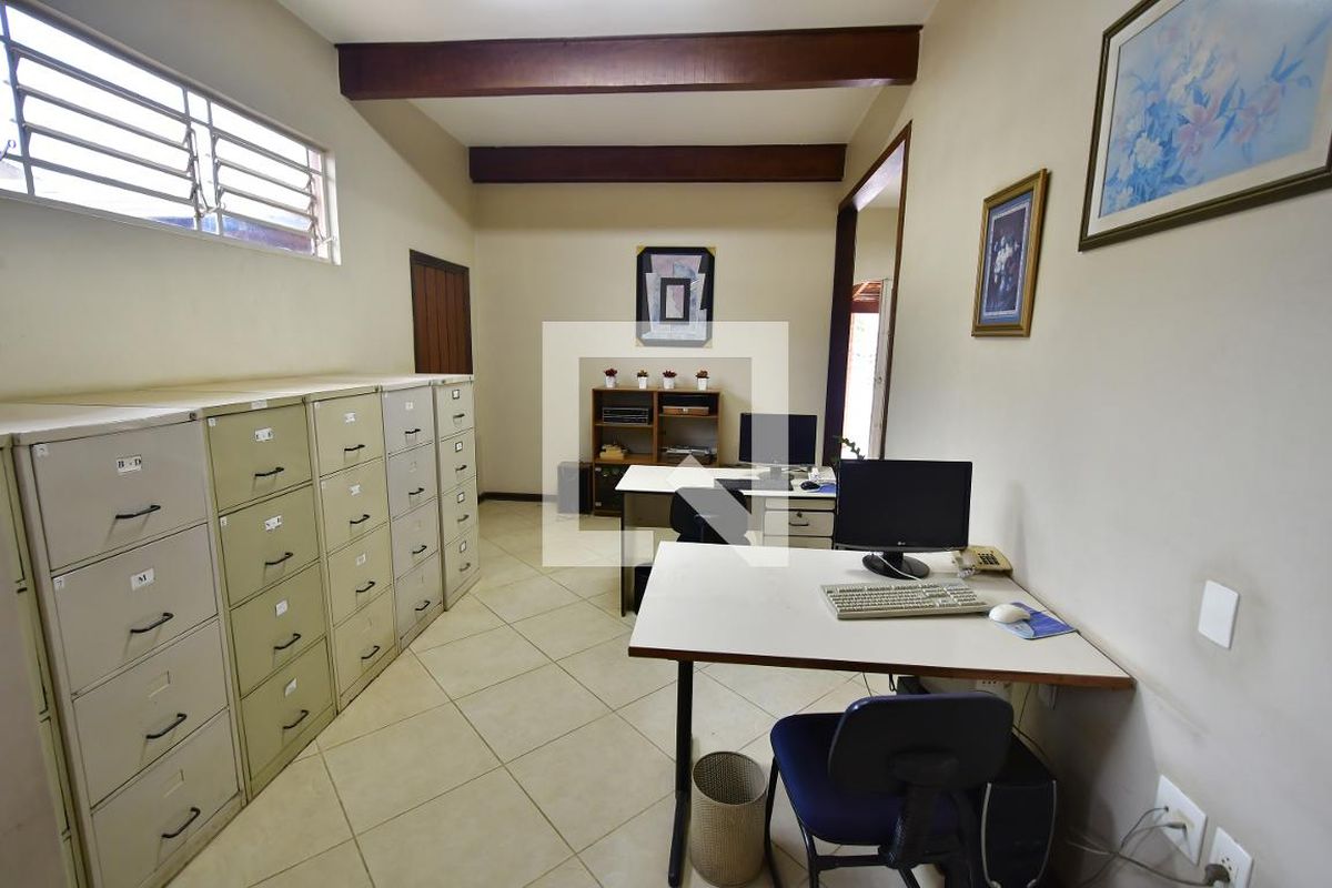 Casa à Venda - Mansões Santo Antônio, 4 Quartos,  345 m2 em , Campinas - sp | SoloBR