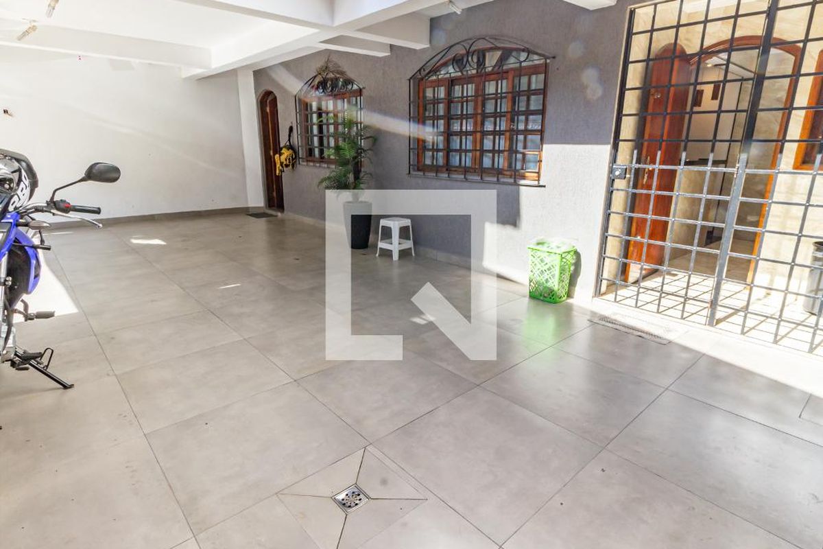 Casa, 3 quartos, 250 m² - Foto 80