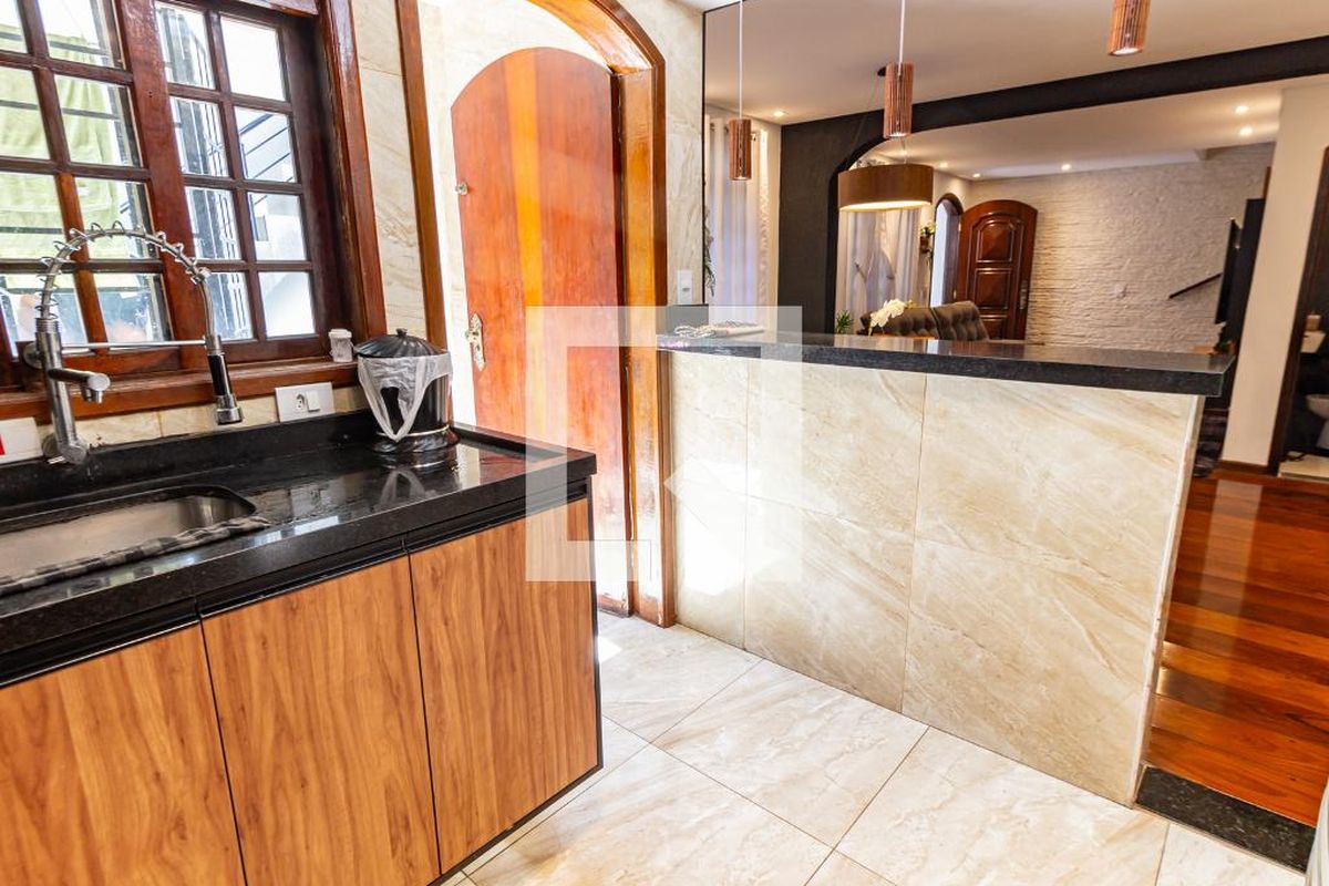Casa, 3 quartos, 250 m² - Foto 76