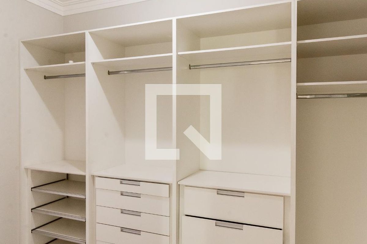 Casa à Venda - Swiss Park, 5 Quartos,  638 m2 em , Campinas - sp | SoloBR