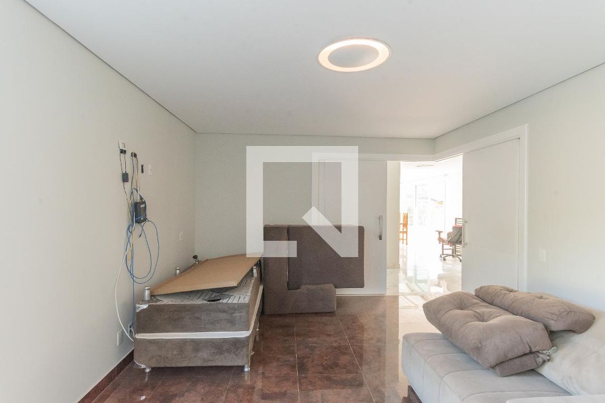 Casa à Venda - Swiss Park, 5 Quartos,  638 m2 em , Campinas - sp | SoloBR
