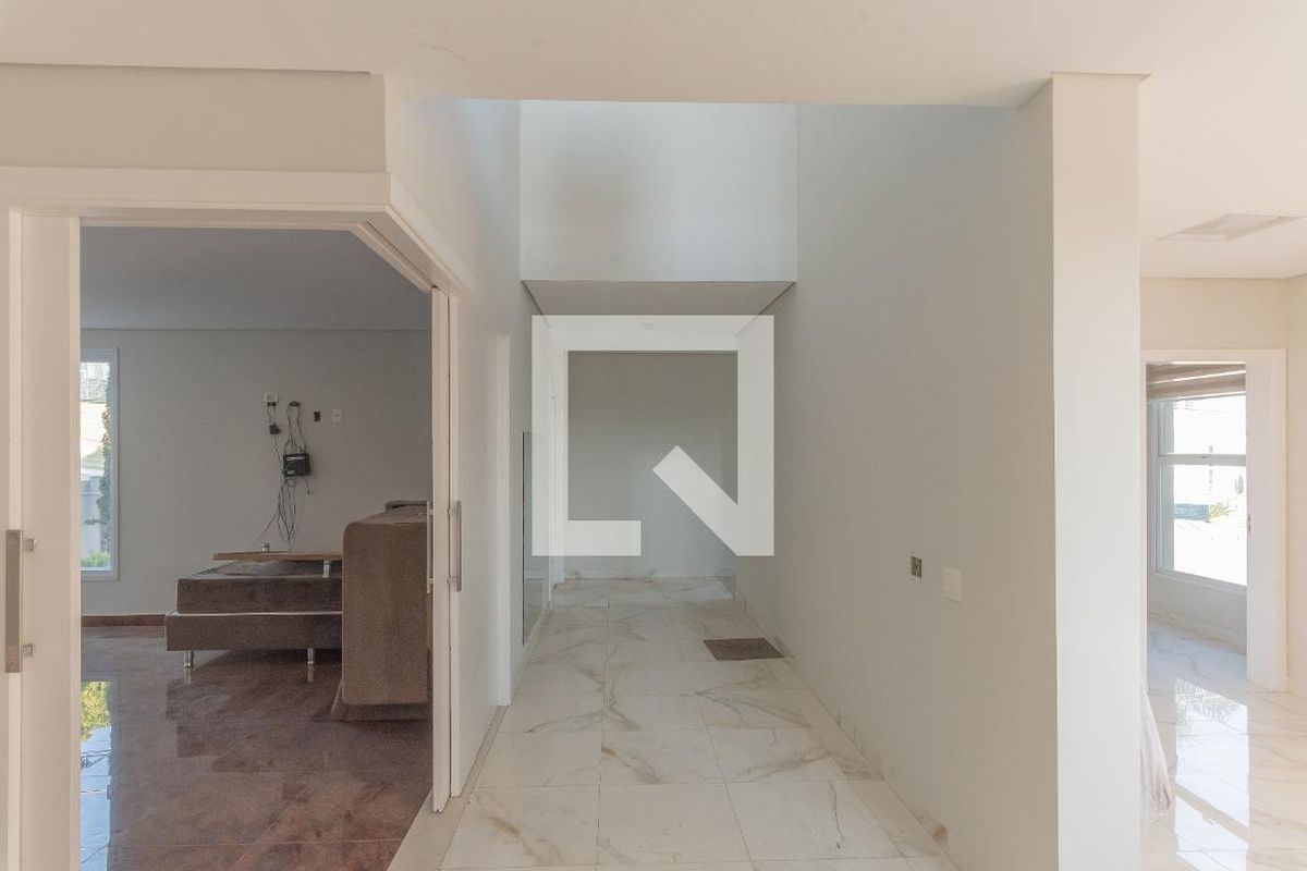 Casa à Venda - Swiss Park, 5 Quartos,  638 m2 em , Campinas - sp | SoloBR