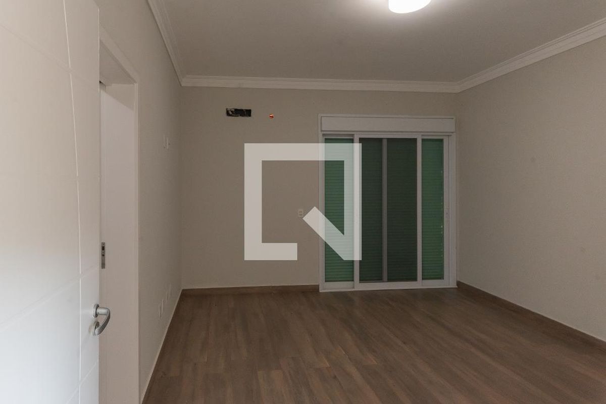 Casa à Venda - Swiss Park, 5 Quartos,  638 m2 em , Campinas - sp | SoloBR