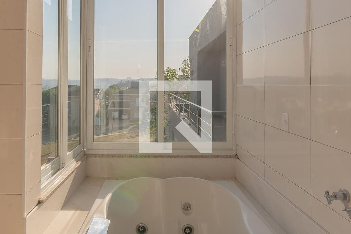 Casa à Venda - Swiss Park, 5 Quartos,  638 m2 em , Campinas - sp | SoloBR